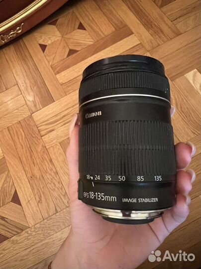 Объектив Canon EF-S 18-135mm f/3.5-5.6 IS