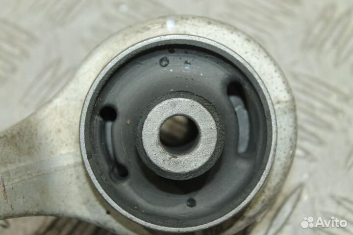 Рычаг кривой передний правый Audi A4 B7