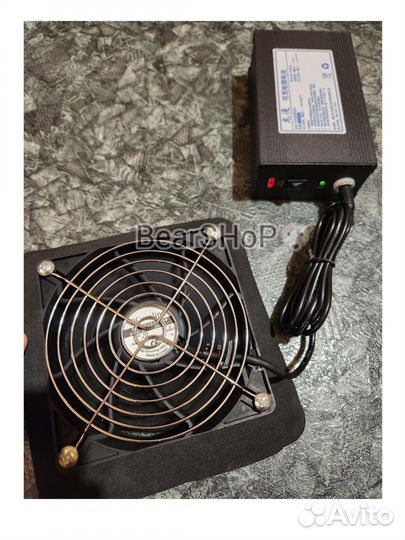 Аккумулятор, вентилятор для надувного медведя