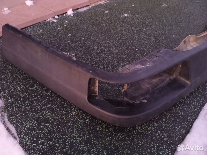 Бампер передний от Audi 200