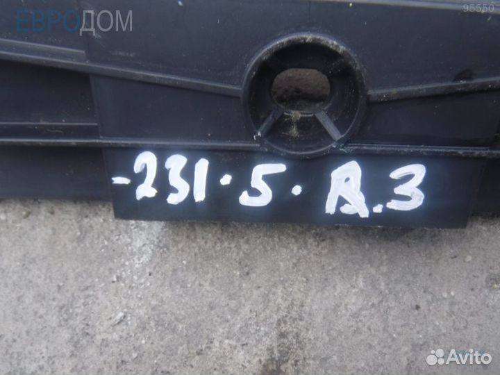 Крепление / кронштейн короба заднее правое mercedes W164 s1107678