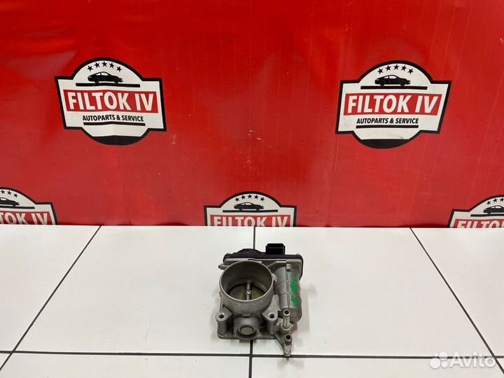 Дроссельная заслонка левая Infiniti Ex35 J50