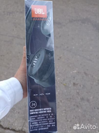 Беспроводные наушники JBL