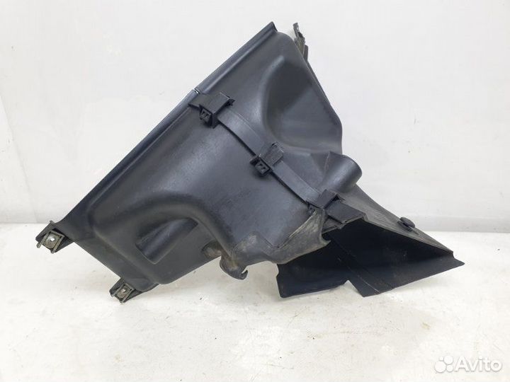 Воздуховод радиатора Bmw 3-Series E90 3.0D 2011