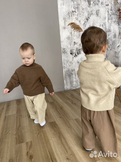 Свитер детский новый