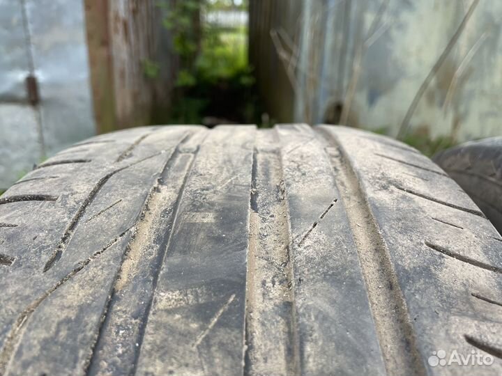 Bridgestone Turanza T001 215/55 R16