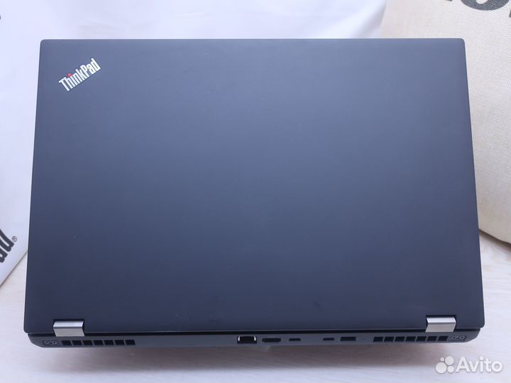 Thinkpad P52 I7-8850H, 32, 512, FHD, Quadro 4Gb