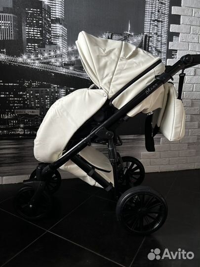 Коляска 2 в 1 эко кожа