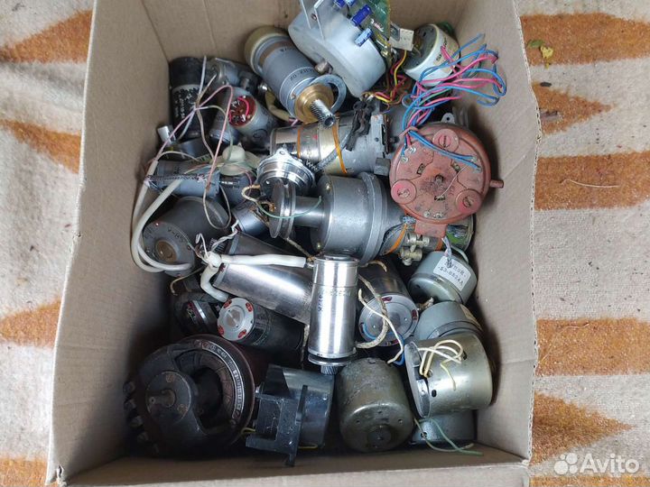 Электродвигатели разные