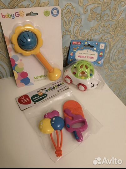 Погремушка игрушка новая машинка для детей пакетом