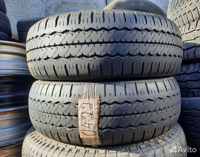 Hankook Radial RA08 215/65 R17 104T