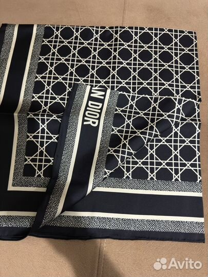 Платок dior