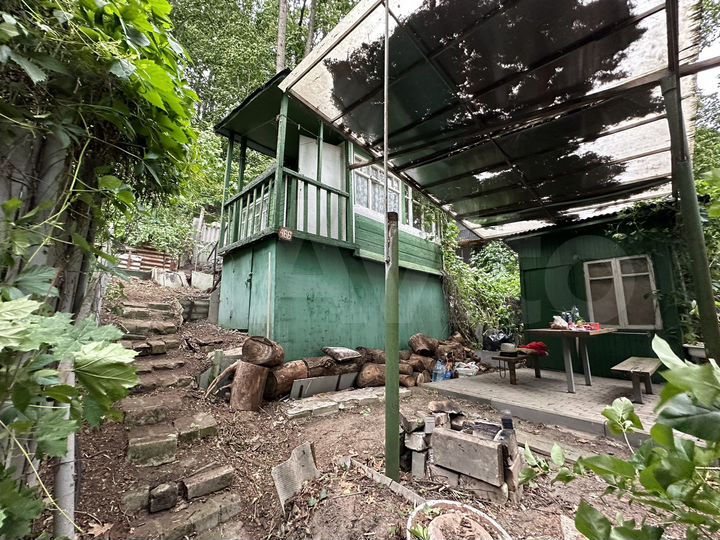 Дача 13,8 м² на участке 2 сот.