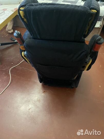 Детское кресло