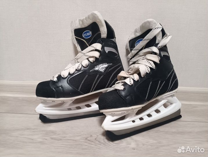 Коньки хоккейные