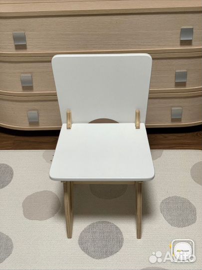 Детский стол и стул новый из дерева