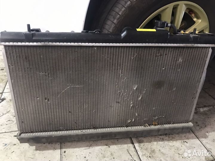 Радиатор охлаждения subaru impreza