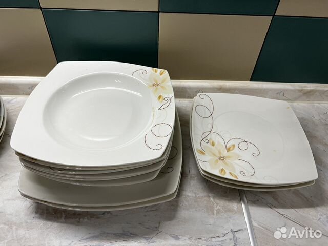 Набор столовой посуды, б/у, состояние новой
