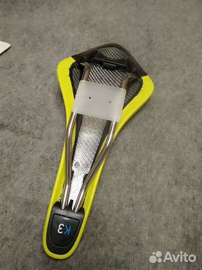 Седло для шоссейного велосипеда