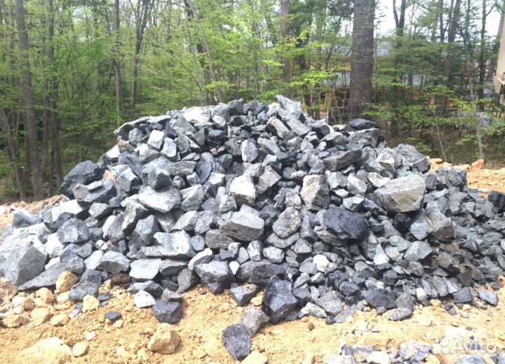 Скальный грунт скала Доставка от 3-х кубов