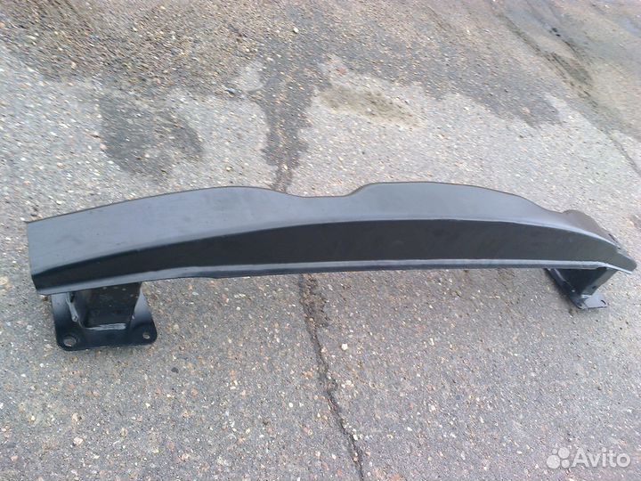 Усилитель заднего бампера VW Тигуан