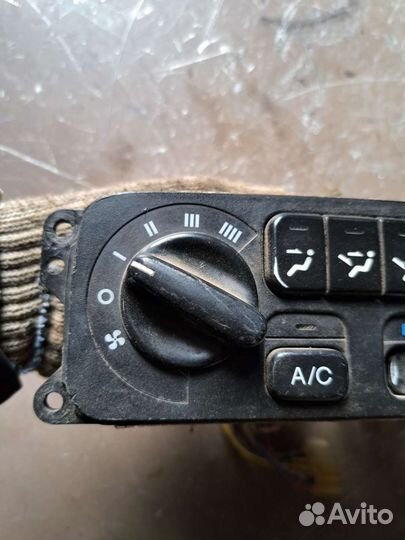 Блок управления печкой на Hyundai Sonata 3