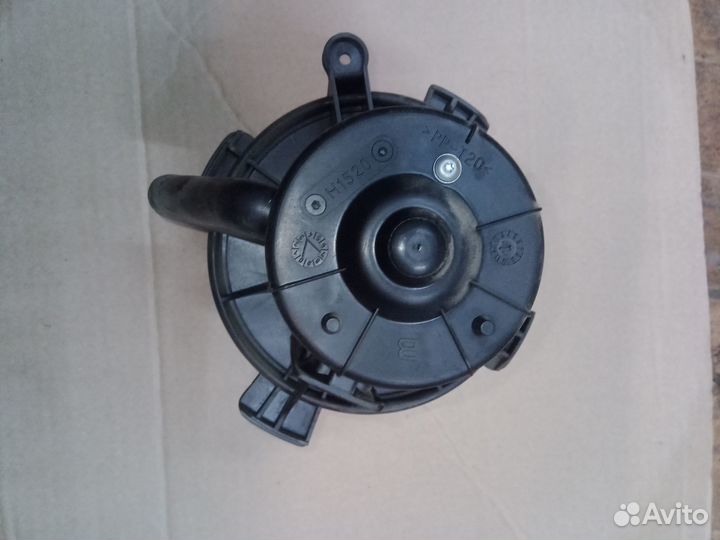 Мотор (вентилятор) печки Ситроен Пежо