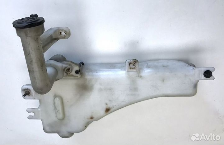 Хендай H-1 Бачок омывателя