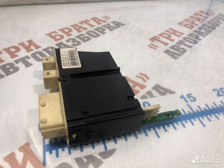 Пежо 307 Блок управления передней двери Лев