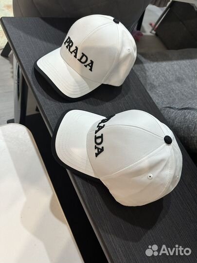 Бейсболка женская белая