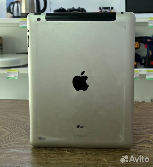 Планшет Apple iPad 4 Wi-Fi