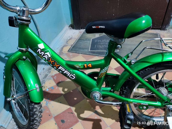 Велосипед детский диаметр 14