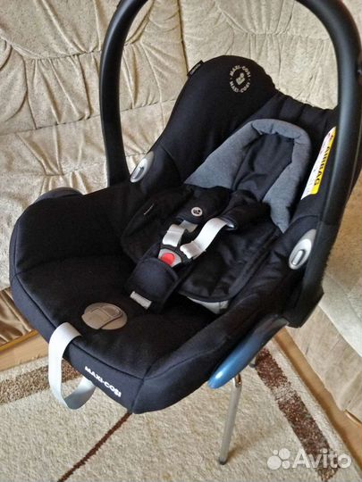 Детское кресло maxi cosi cabriofix