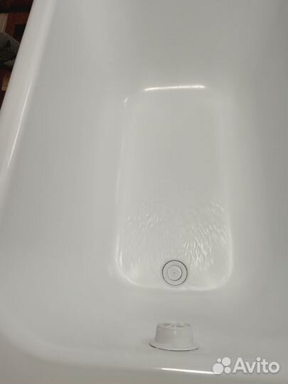 Ванна акриловая 120х70