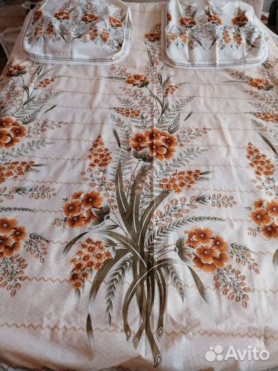 Покрывало и наволочки СССР новые