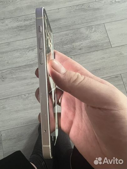 iPhone 12, 64 ГБ