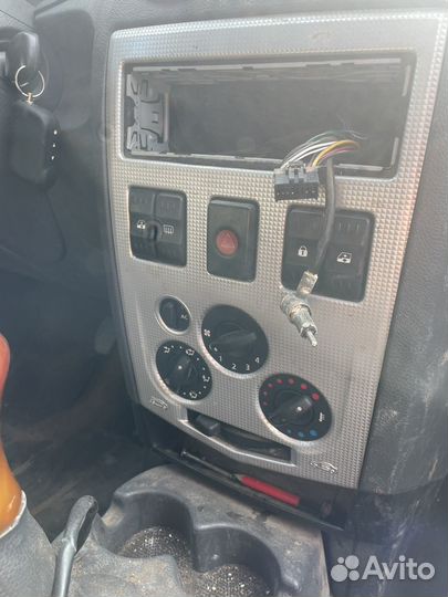 Разбор Renault Logan 1