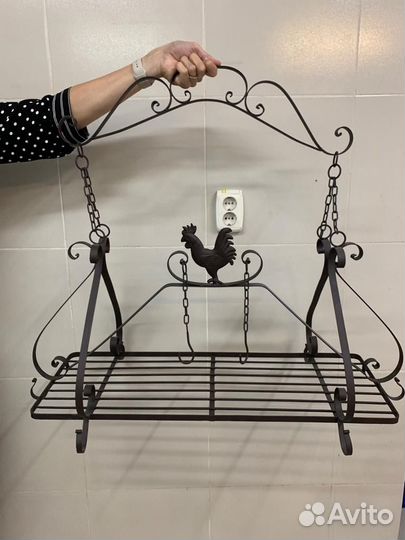 Полка навесная металлическая