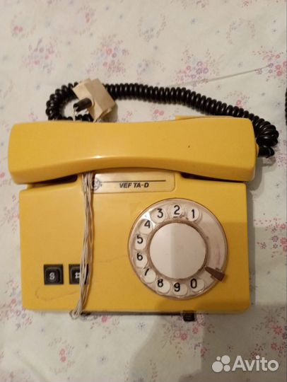 Старый телефон СССР дисковый