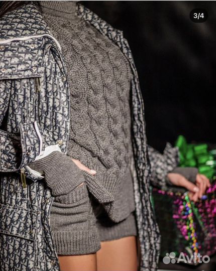 Свитер с шортами