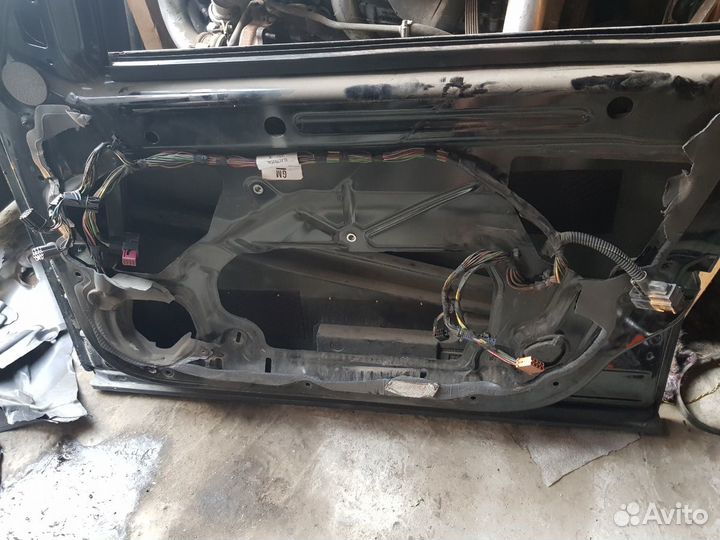 Дверь задний левый на Cadillac bls