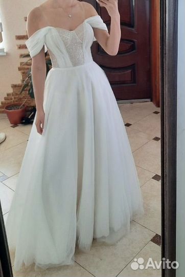 Свадебное платье
