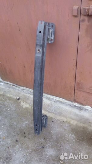 Усилитель бампера Форд Фокус 2 задний