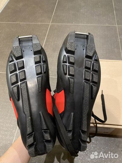 Лыжные ботинки