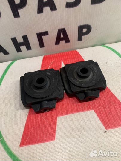 Крепление радиатора Mitsubishi Colt Z32A 3A91 2007