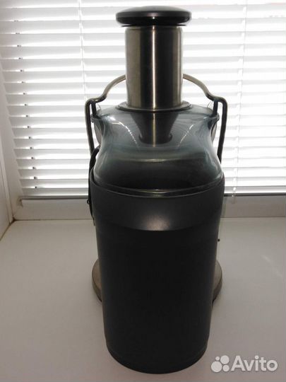 Соковыжималка Bork JU CUN 20120 BK (германия)