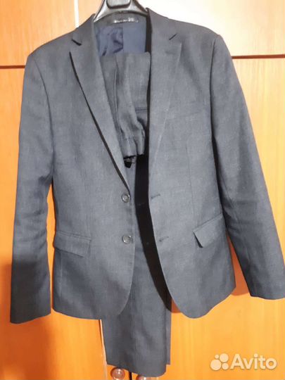 Школьный костюм для мальчика серый 152