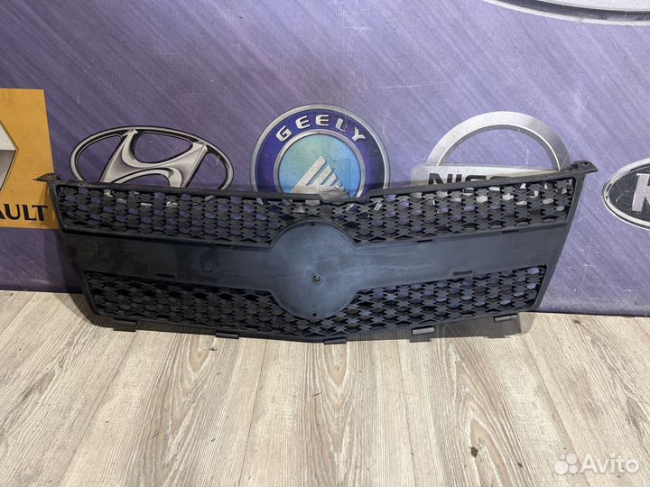 Решетка радиатора Geely MK