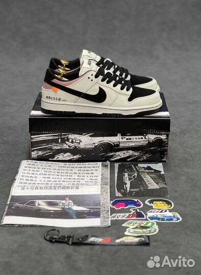 Кроссовки Nike