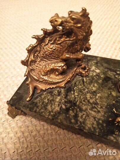 Подставка, дракон, змеевик, бронза